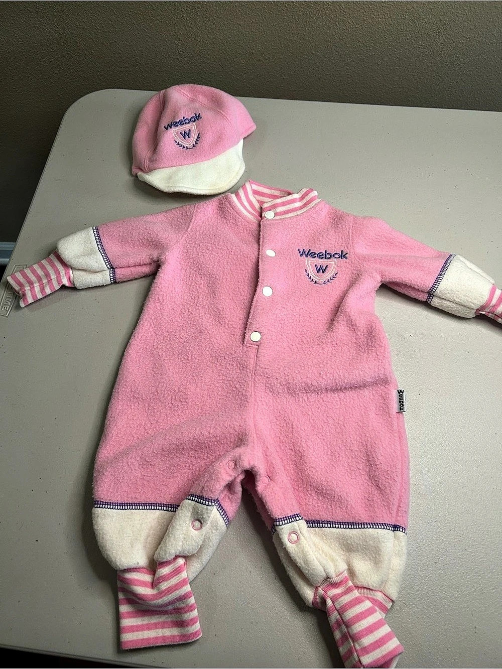 Vintage Reebok Baby romper Pink & White Fleece Set 6/9M